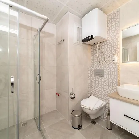Central And Modern Flat In Muratpasa *
